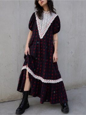 VINTAGE 1990s Chinese Prairie‎ Dress with The Alexander Henry Collection Fabric